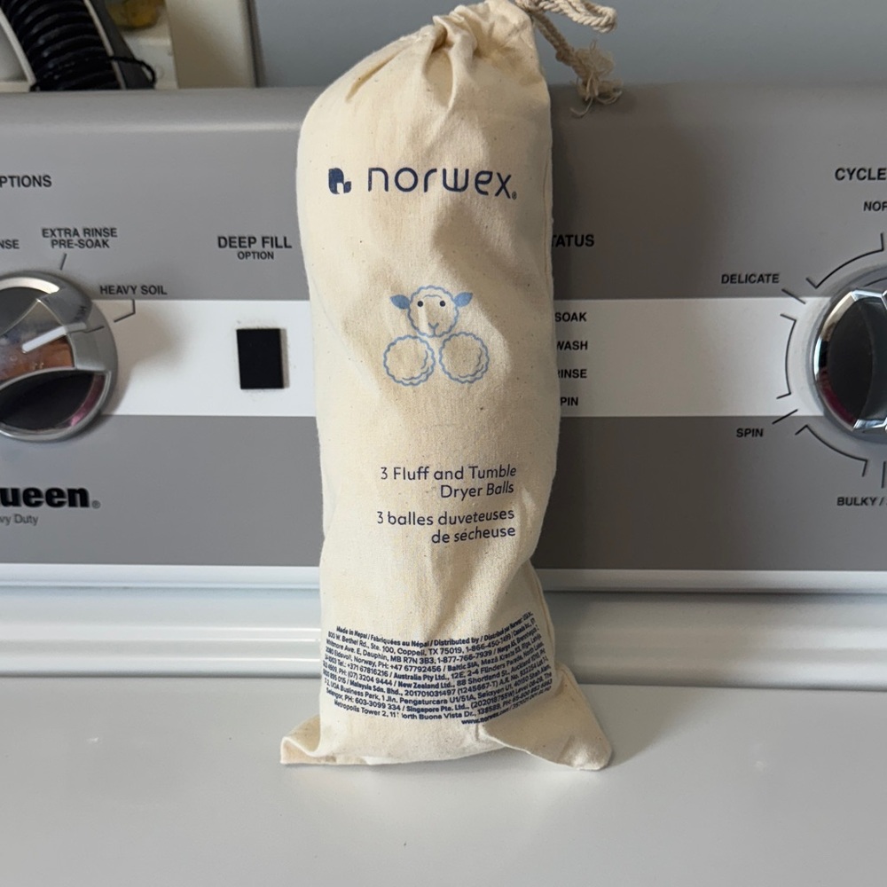 Norwex Eco-Friendly Dryer Balls in Cream Pouch